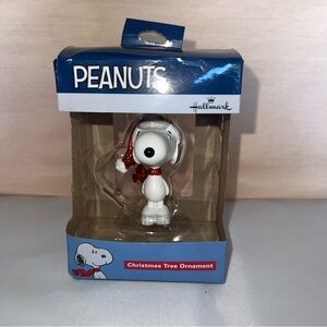 Peanuts Hallmark Snoopy Woodstock Christmas Tree Ornament 2021 NIB Collectible